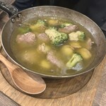 DESIGN FOOD MARKET - 