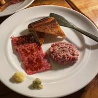 カルネジーオ イースト - 