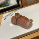 すし処おとわ 北新地本通店 - ぶりの握り　