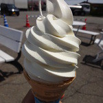 ヤツレン ソフトクリーム売店 - ソフトクリーム（￥300）