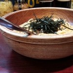 KAZUKI - タラコとツナの大盛　木のお皿は大きい！2014.5