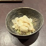 イル アオヤマ - 福井の猪と熊本の利平栗のリゾット、トッピングに白トリュフ