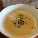cafe mignon - ワンプレートランチに付くスープ。