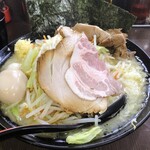 ラーメン 源絆家 - 塩野菜ラーメン　ぶつ切りチャーシュートッピング