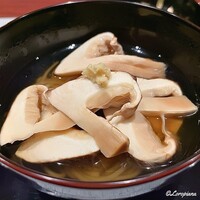日本料理 TOBIUME - 松茸と葛そうめんの椀