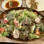 カッチャル バッチャル - 【たことひよこ豆のサラダ】葉っぱﾓﾘﾓﾘ