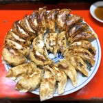 新ちゃん - ぎょうざ４人前