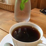 ホットコーヒー＋ミントウォーター