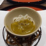 割烹 清風 - 凌ぎ（玉ねぎソースの麺）