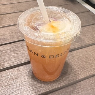 DEAN & DELUCA_1