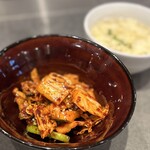 焼肉チャンピオン - 生キムチ　卵スープ
