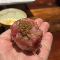 初音鮨 - これ1番だった。マグロのタタキ