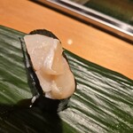 ひょうたん寿司 - 7貫目 ホタテ