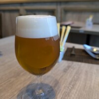 ゴドノフ東京 丸ビル店 - ランチビール。料理は美味しかったけど、とにかく接客がイケてないです。店長のフォローないとクレームすごそう。。。