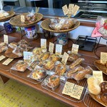 ミドリマツベーカリー - 平日13時過ぎ頃