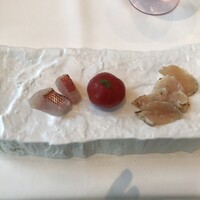 リストランテ　ウミリア - 前菜3種(プチトマトのレモネード漬けは瓶ごと食べたいと言っている人が続出。)