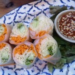 タイ・イサーン料理 ヤムヤム - 