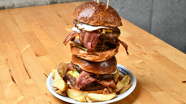 TSUNAMI （津波 【旧店名】La Costa）のご予約 - 汐入/ハンバーガー