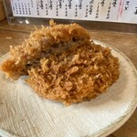 とんかつ割烹 やすいみ～と - メンチカツ(別皿)