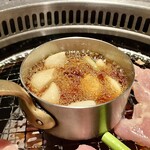 杏樹亭 岸根店 - 「ニンニク焼き（税込￥650）」