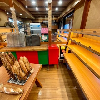 パン家のどん助_2