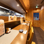 鶏とおでんの店 日寄鶏 - カウンター席