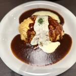 おむらいす亭 - 料理写真:たっぷりチーズのデミグラスオムライス 単品 1078円