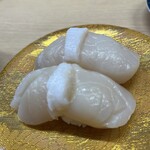 寿司本家 - 特大ホタテ