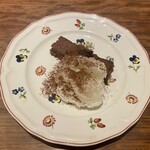 コションローズ - チョコレートケーキとヨーグルトのソルベ