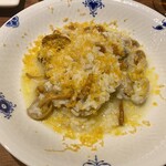 コションローズ - アサリとキノコとカラスミのリゾット
