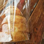 石釜パン工房 KIRARI - チーズフランス