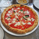 エビスエスクラッシコ - 焼き立てピッツァ２種登場〜♬