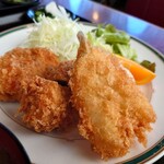 カフェ レストラン 梅昇 - 日替わりランチ(税込1,000円)(ヒレカツとキスフライ)