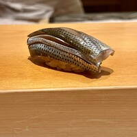 鮨 はしもと - 小肌　芝海老おぼろ入り