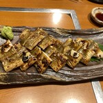 かき傳 - 穴子の白焼き2400円