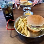 Burger&cafe bites - 料理写真:バイツバーガーセット¥1200