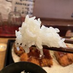 普通の食堂いわま - ご飯は美味しい、おかわりも可能