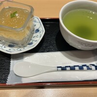 豆富料理と吟醸せいろ蒸し 八かく庵 大阪ステーションシティ店 - 