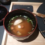 揚雫 - お味噌汁(豆腐､なめこ､椎茸)
