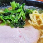 ラーメン 杉田家 - ラーメン並(近景)