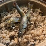 郷土料理ともん - 鮎の炊き込みご飯