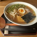 ひおきや - 前の日にも行って、中華そば大盛り＋焼き餅トッピング