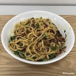 哈爾浜食堂 - 具材と麺とタレを良く混ぜて