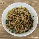 哈爾浜食堂 - 具材と麺とタレを良く混ぜて