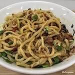 哈爾浜食堂 - 具材と麺とタレを良く混ぜて