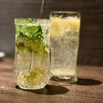 ヤキトリ BonSai - 花山椒や唐辛子を漬け込んだジン