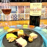 リストランテ ダ ニーノ - チーズにさらにデザートワインを合わせてくれました