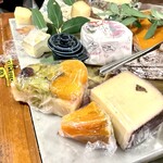 リストランテ ダ ニーノ - チーズがワゴンで登場