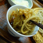 志美津や - 辛味大根で粗挽きせいろ啜る