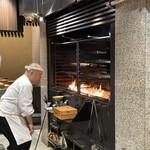 薪鳥新神戸 - 内観